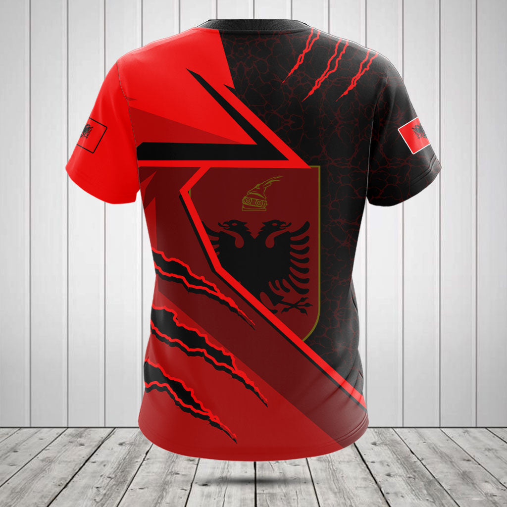 Albanien Flagge Lava Muster Shirts