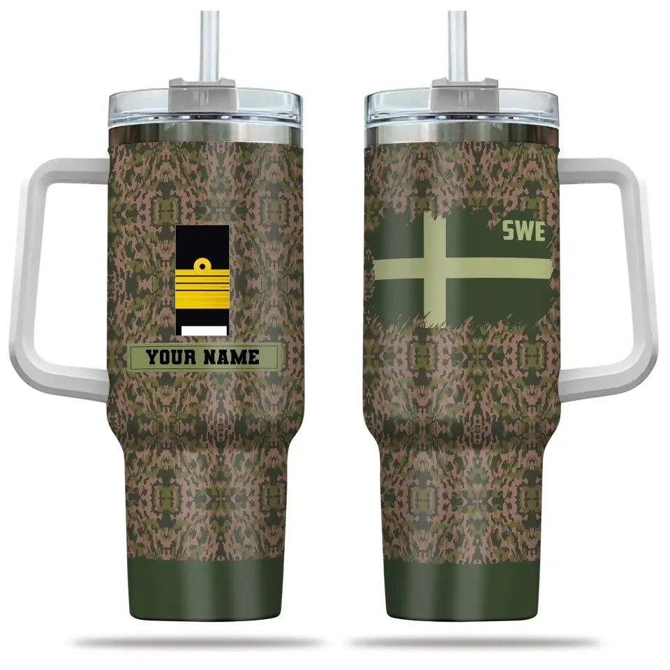 Verre personnalisé de 40 oz avec camouflage de soldat/vétéran suédois avec nom et grade, imprimé en 3D - 2401240001