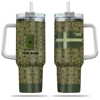 Verre personnalisé de 40 oz avec camouflage de soldat/vétéran suédois avec nom et grade, imprimé en 3D - 2401240001