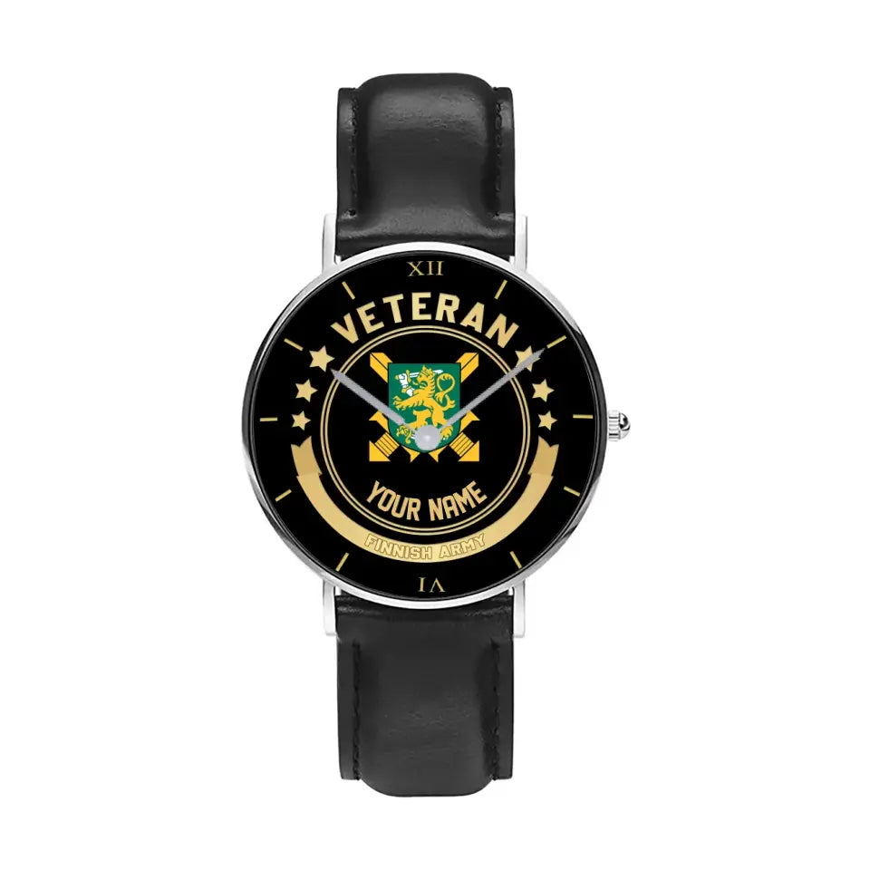 Montre personnalisée en cuir noir avec coutures noires pour soldat/vétéran finlandais - 1103240001 - Version dorée