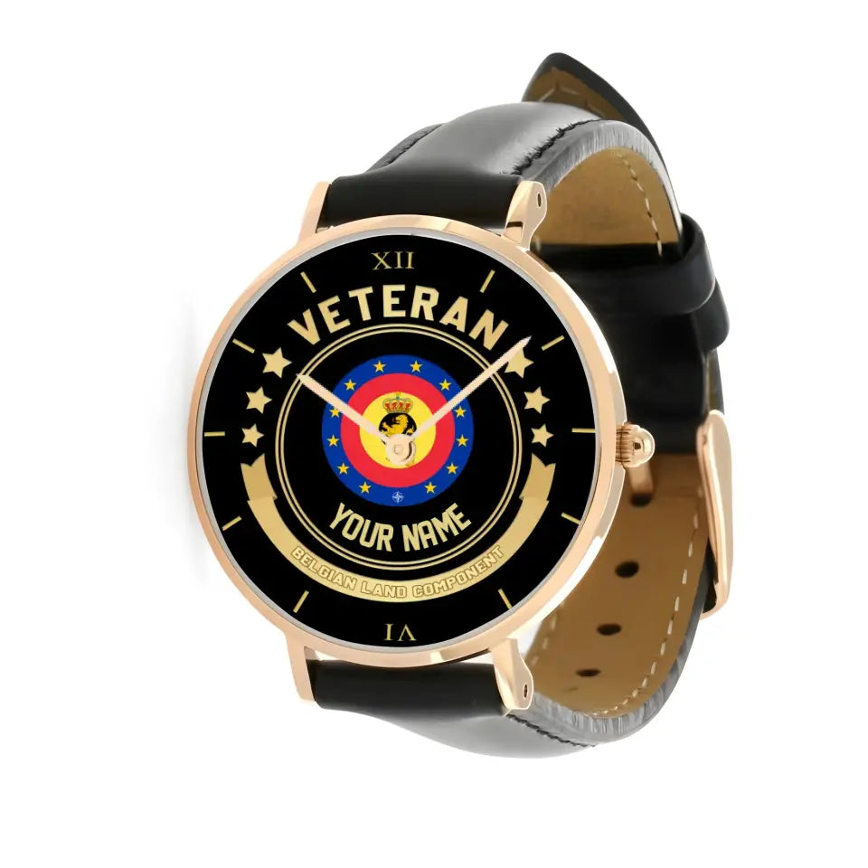 Personalisierte belgische Soldat/Veteran mit Namen, schwarze genähte Lederuhr – 1103240001 – goldene Version