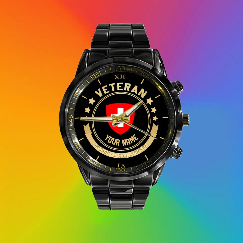 Personalisierte Schweizer Soldat/Veteran mit Namen, schwarze Edelstahluhr – 1103240001 – Goldversion