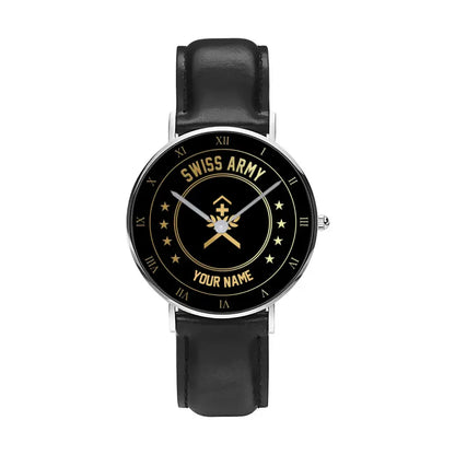 Personalisierte Schweizer Soldat/Veteran mit Namen und Rang, schwarze genähte Lederuhr – 2003240001 – Goldversion