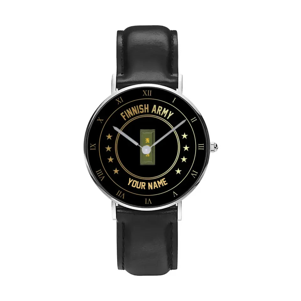 Personalisierte finnische Soldat/Veteran mit Namen und Rang schwarze genähte Lederuhr - 2003240001 - Goldversion