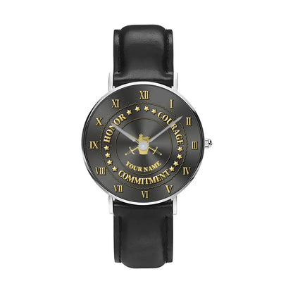 Montre personnalisée en cuir noir avec coutures noires pour soldat/vétéran du Royaume-Uni - 2203240001 - Version dorée