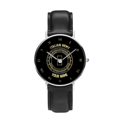 Montre personnalisée en cuir noir avec coutures noires pour soldat/vétéran italien avec nom et grade - 2803240001 - Version dorée