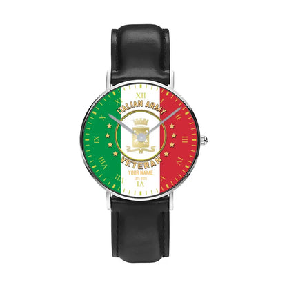 Personalisierte italienische Soldat/Veteran mit Namen und Jahr, schwarze genähte Lederuhr – 0204240001 – goldene Version