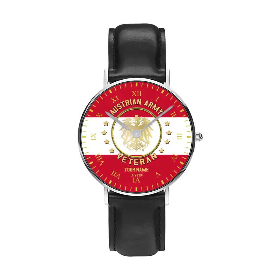 Montre personnalisée en cuir noir avec coutures noires pour soldat/vétéran autrichien avec nom et année - 0204240001 - Version dorée