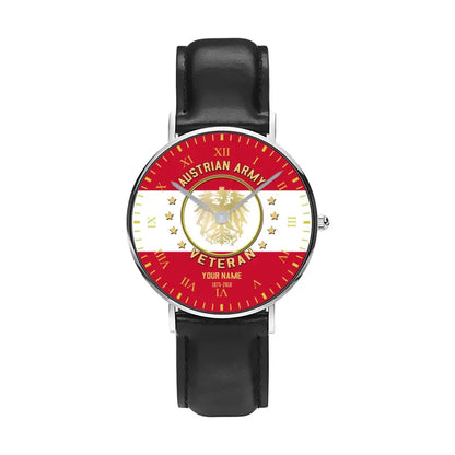 Montre personnalisée en cuir noir avec coutures noires pour soldat/vétéran autrichien avec nom et année - 0204240001 - Version dorée