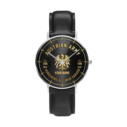 Montre personnalisée en cuir noir avec coutures noires pour soldat/vétéran autrichien avec nom, grade et année - 26042401QA - Version dorée