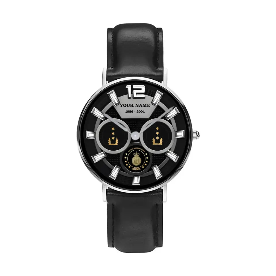 Montre personnalisée en cuir noir avec coutures noires pour soldat/vétéran des Pays-Bas avec nom, grade et année - 27042401QA - Version dorée