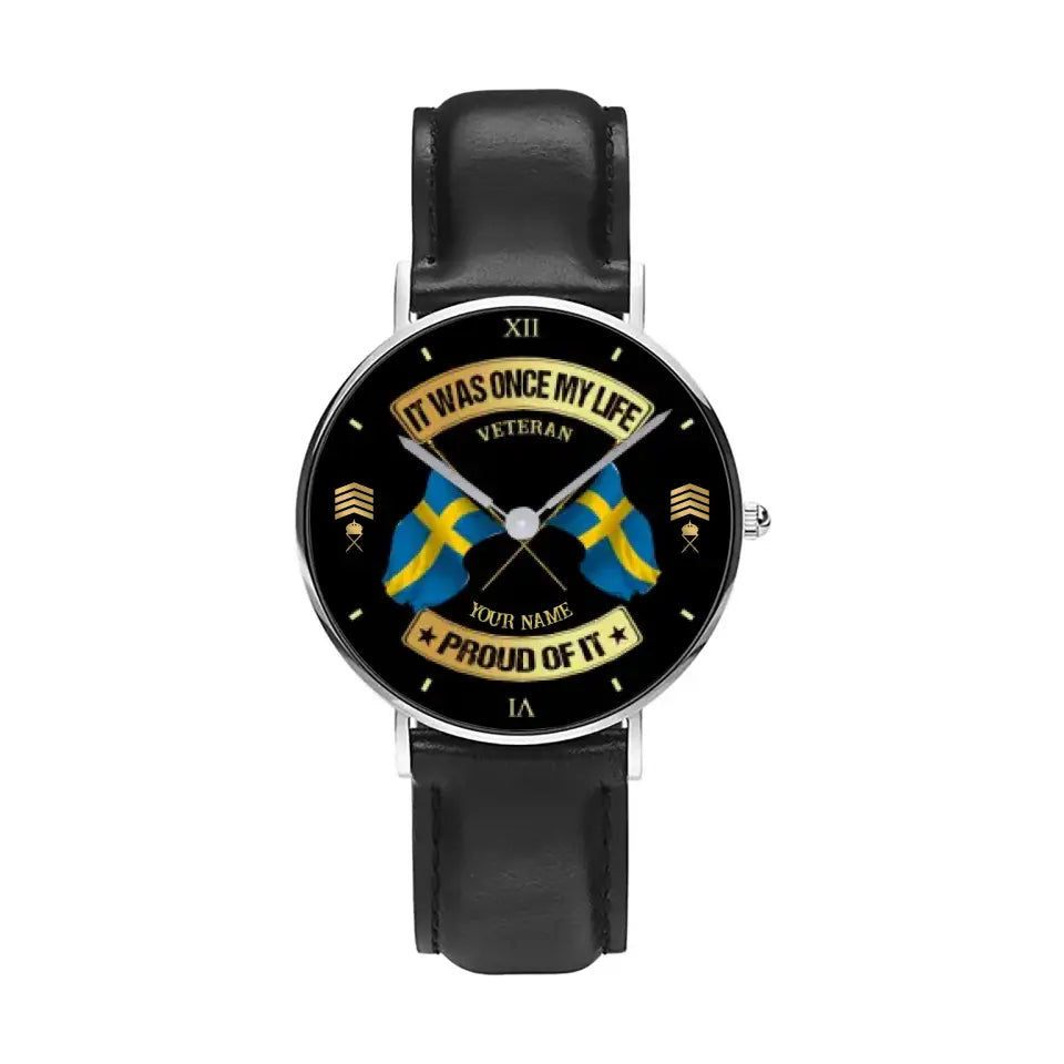 Personalisierte schwedische Soldat/Veteran mit Namen und Rang, schwarze genähte Lederuhr – 03052401QA – goldene Version