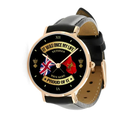 Personalisierte britische Soldat/Veteran mit Namen und Rang, schwarze genähte Lederuhr – 03052401QA – goldene Version