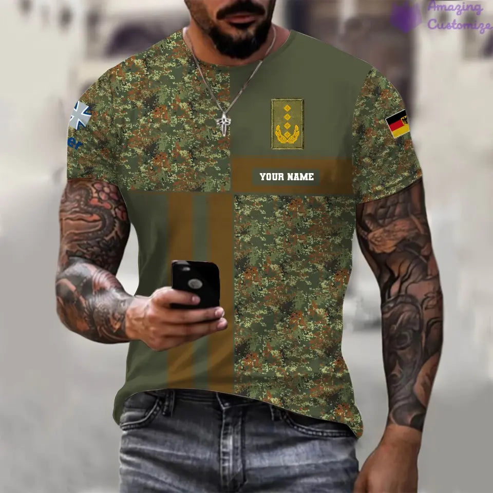 T-shirt personnalisé avec camouflage soldat/vétéran allemand imprimé avec nom et grade - 07052401QA