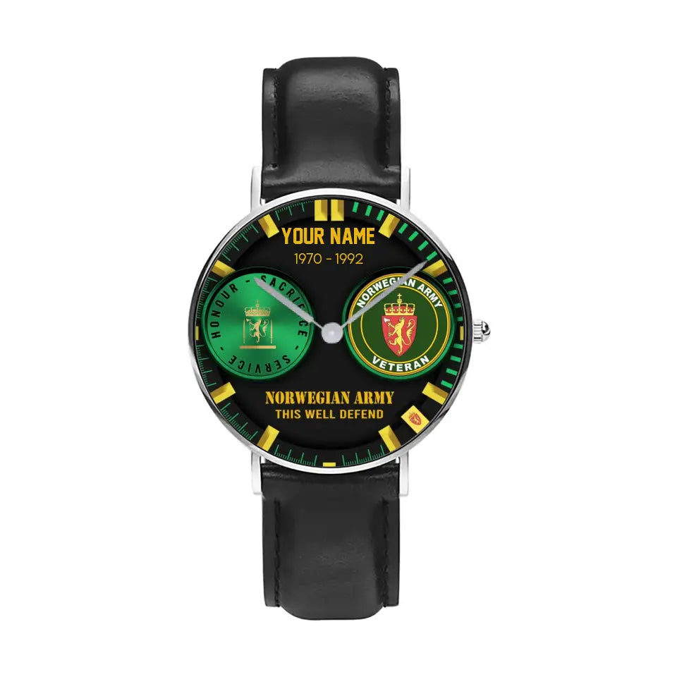 Montre personnalisée en cuir noir avec coutures noires pour soldat/vétéran norvégien avec nom, grade et année - 18062402QA - Version dorée