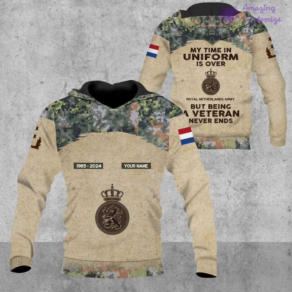 Personalisierter Kapuzenpullover mit Camouflage-Muster für niederländische Soldaten/Veteranen mit Namen, Jahr und Rang, komplett bedruckt – 17200512