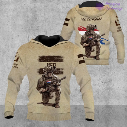 Sweat à capuche personnalisé avec motif camouflage soldat/vétéran des Pays-Bas avec nom, année et grade imprimé sur toute la surface - 17229888