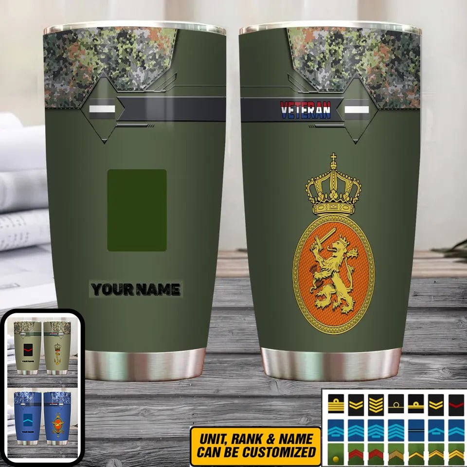 Personalisierter niederländischer Veteran/Soldat mit Rang und Namen, Camouflage-Becher, komplett bedruckt – 3004230001