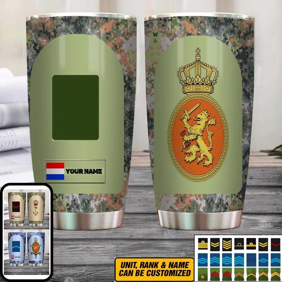 Personalisierter niederländischer Veteran/Soldat mit Rang und Namen, Camouflage-Becher, komplett bedruckt – 3004230003