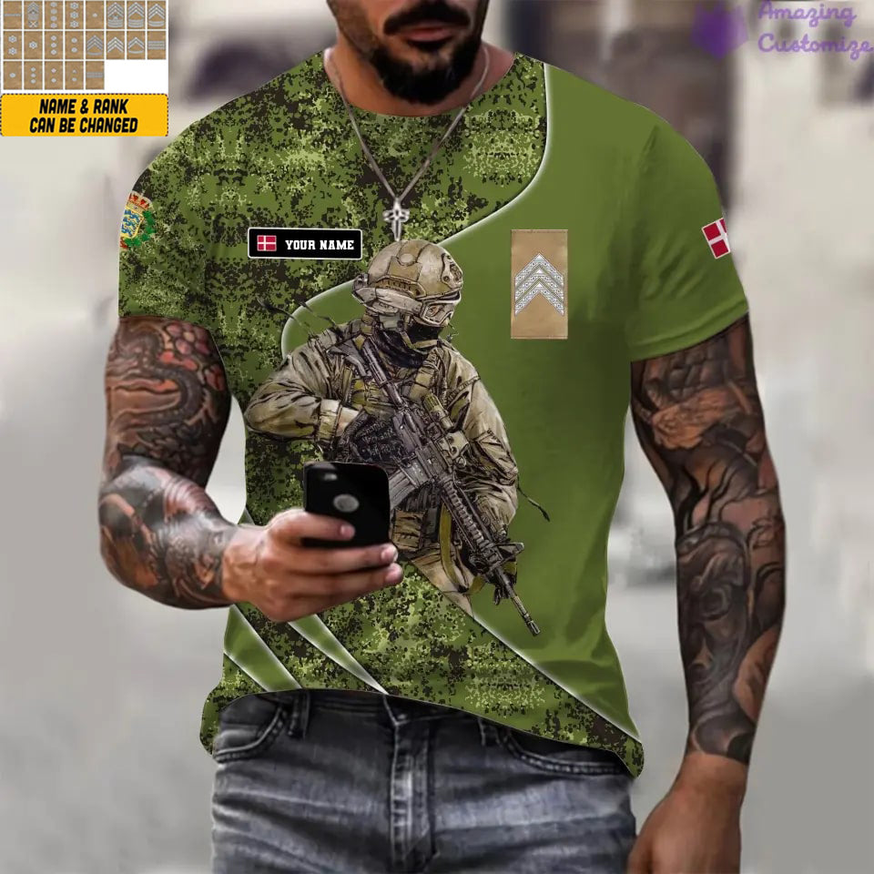 T-shirt personnalisé soldat/vétéran danois avec nom et grade imprimé sur toute la surface - 15052401QA