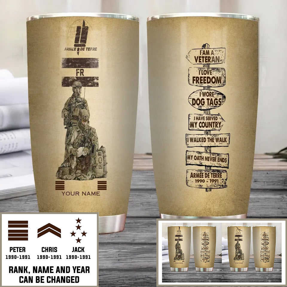 Personalisierter Becher mit Aufschrift „Veteran/Soldat“ aus Frankreich mit Rang, Jahr und Namen – 12062401QA