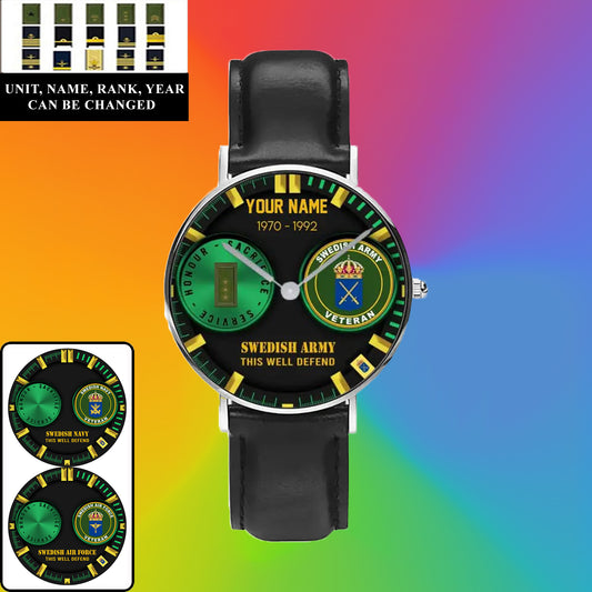 Montre personnalisée en cuir noir cousu pour soldat/vétéran suédois avec nom, grade et année - 18062402QA - Version dorée