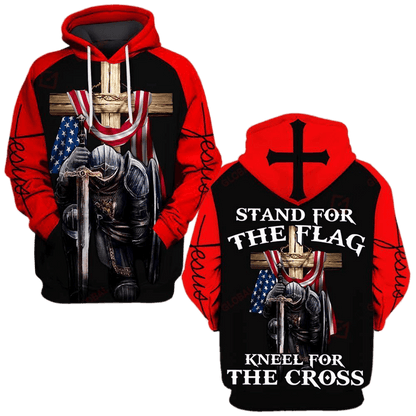 T-shirts « Stand For The Flag » (se tenir debout pour le drapeau), « Kneel For The Cross » (à genoux pour la croix)