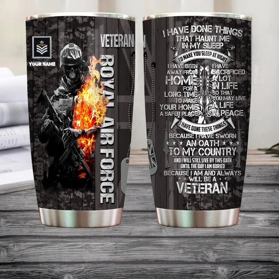 Personalisierter britischer Veteran/Soldat mit Rang und Namen, Camouflage-Becher, komplett bedruckt, 0202240022