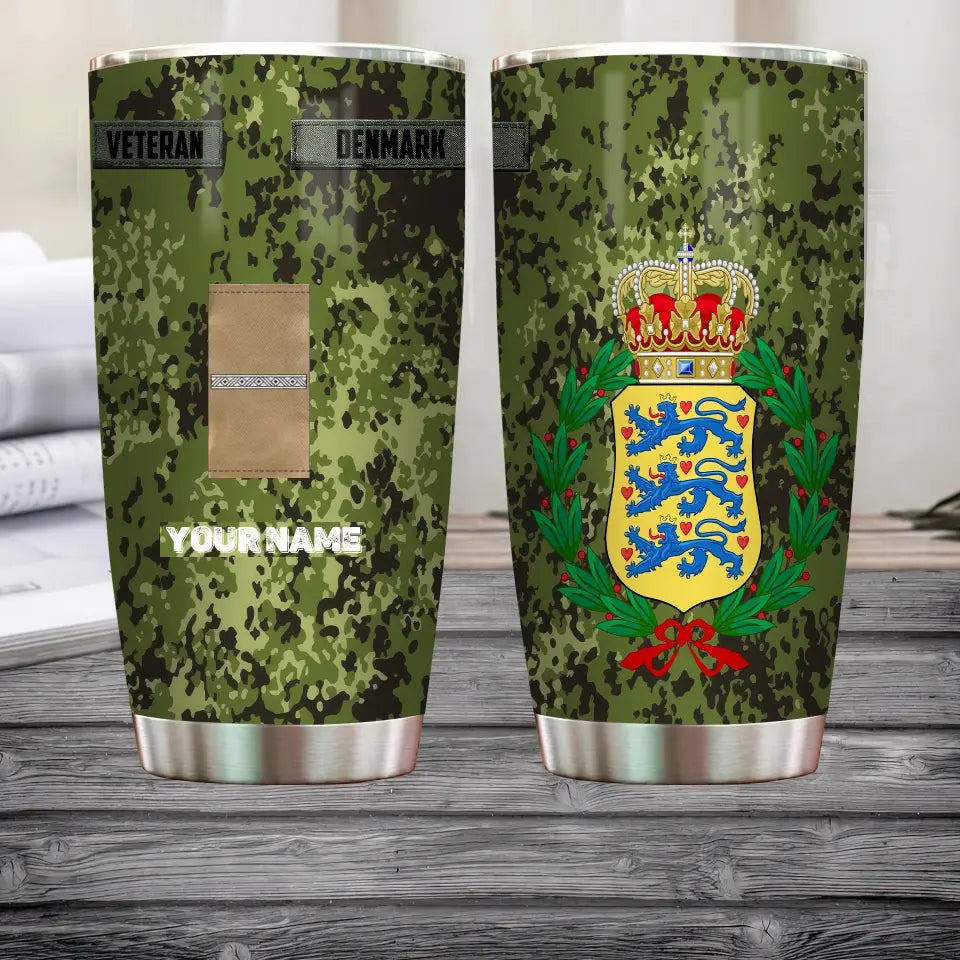 Verre à vin personnalisé avec motif camouflage pour vétéran/soldat danois, avec rang et nom, imprimé sur toute la surface - 3004230002