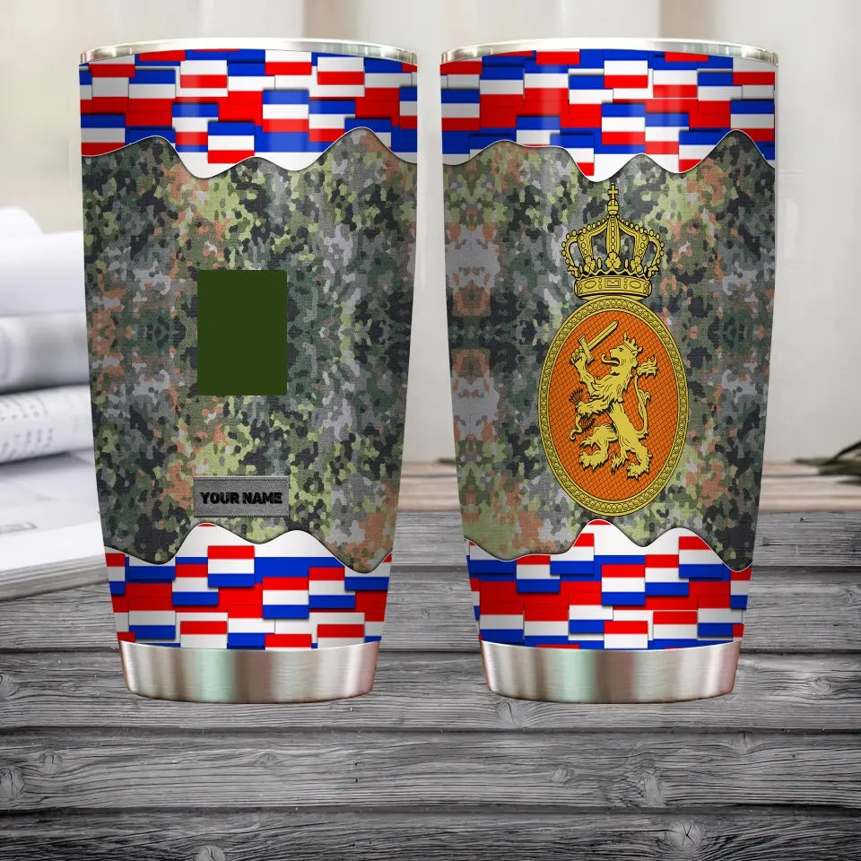 Personalisierter niederländischer Veteran/Soldat mit Rang und Namen, Camouflage-Becher, komplett bedruckt – 3004230004